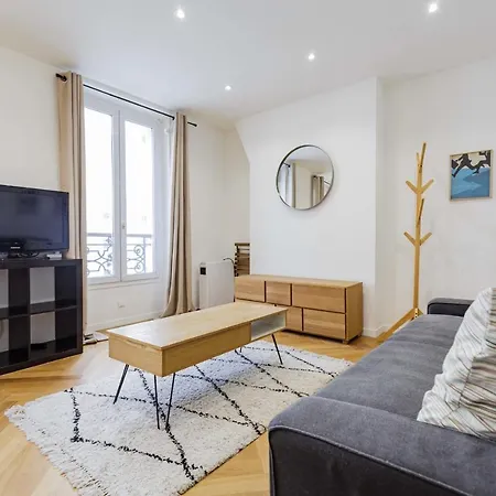 Nice DESIGN studio near BATIGNOLLES Appartamento Parigi